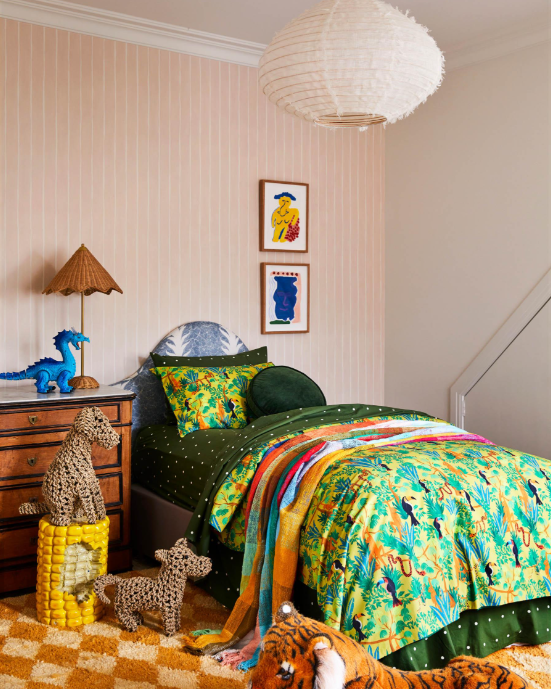 Kombu Green Velvet Pea Cushion