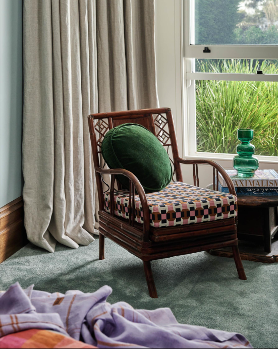 Kombu Green Velvet Pea Cushion