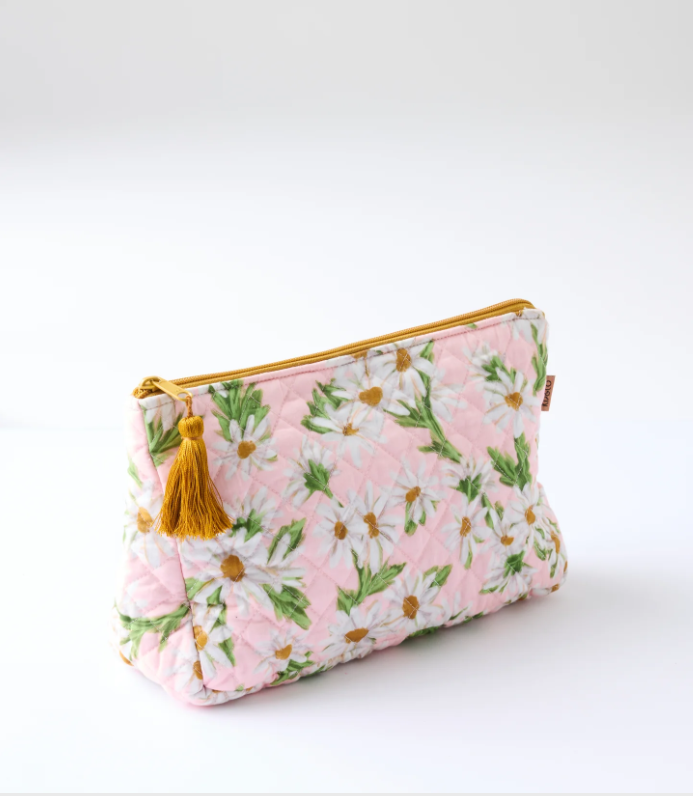 Sweet Daisy Quilted Cotton Toiletry Purse