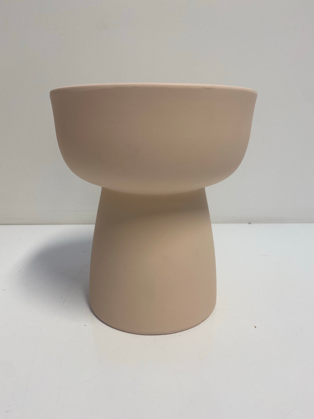 H101 Nellie Vase